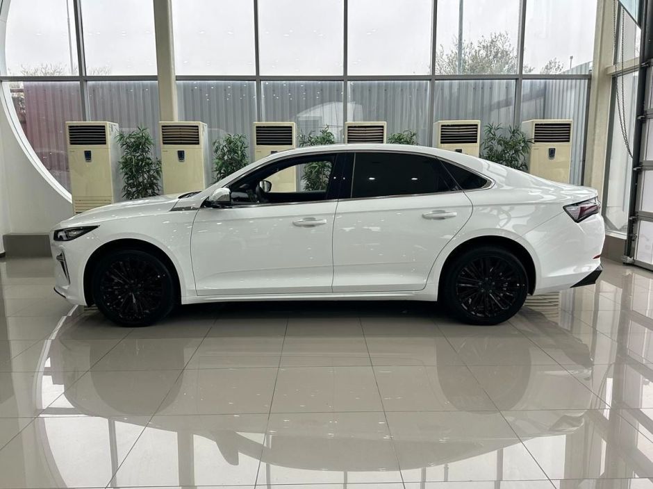 Geely Preface Luxury 2.0 РКПП, 2024 фото 3