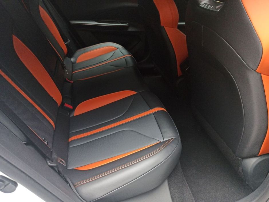 Changan UNI-V Collar Speed 2.0 АКПП, 2024 фото 10