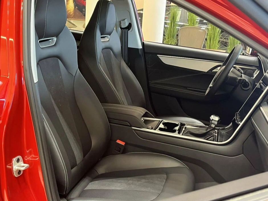 Москвич 6 Бизнес 1.5 CVT, 2024 фото 6