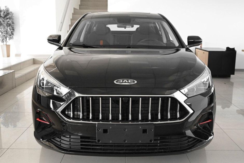 JAC J7 Luxury 1.5 CVT, 2024 фото 2