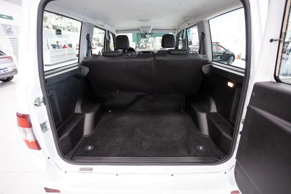 УАЗ Patriot Классик 2.7 МКПП, 2024 фото 8