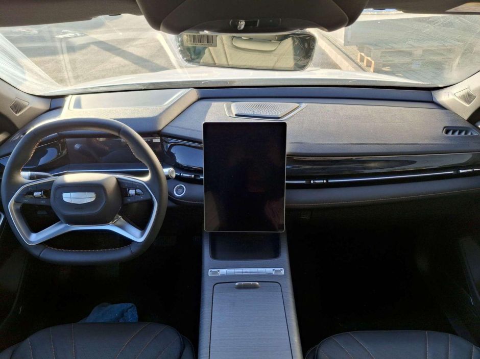 Geely Preface Luxury 2.0 РКПП, 2024 фото 8