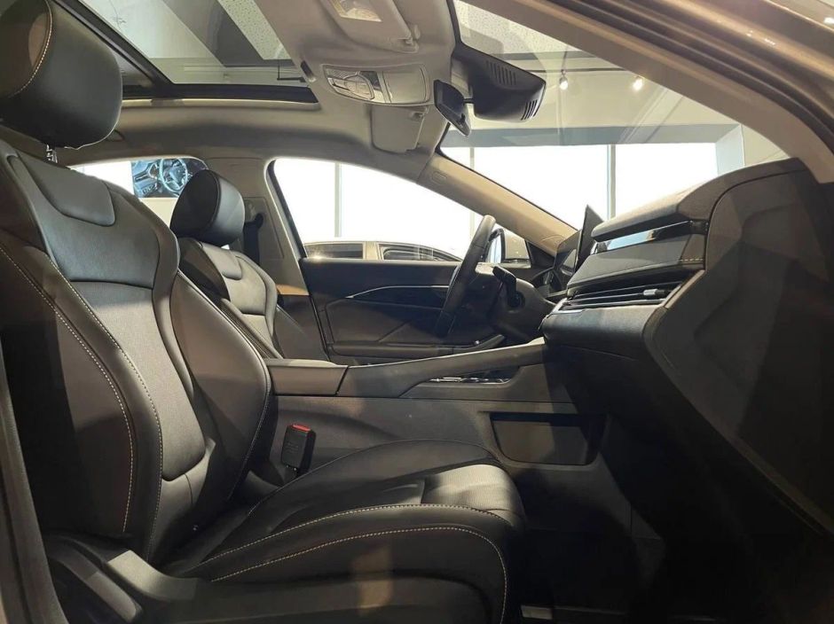 FAW Bestune B70 Prestige 1.5 РКПП, 2024 фото 8