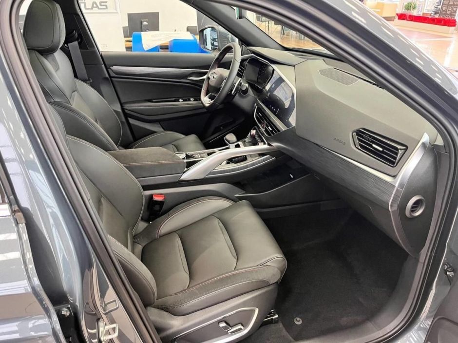 Geely Tugella Luxury 2.0 АКПП, 2024 фото 12