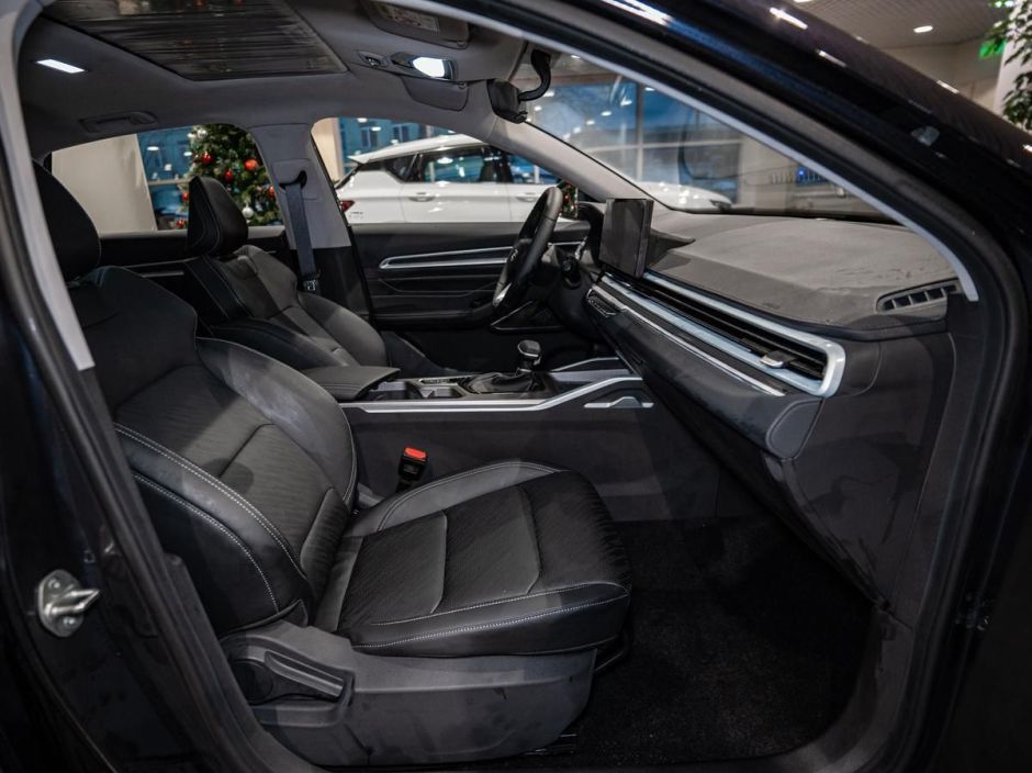 Geely Emgrand Flagship 1.5 АКПП, 2024 фото 9