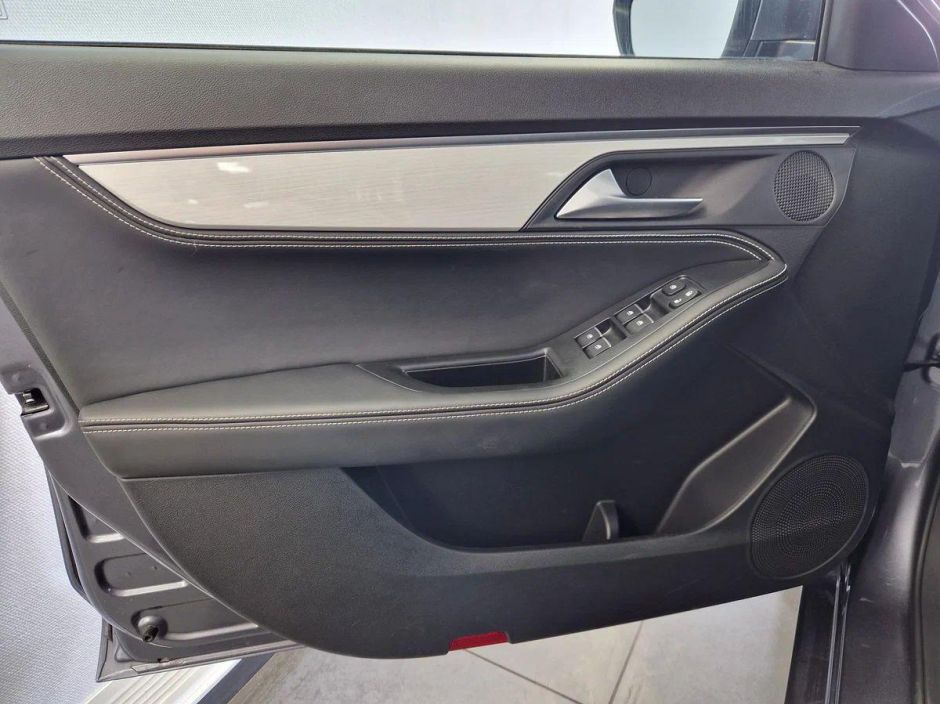 JAC J7 Luxury 1.5 CVT, 2024 фото 13