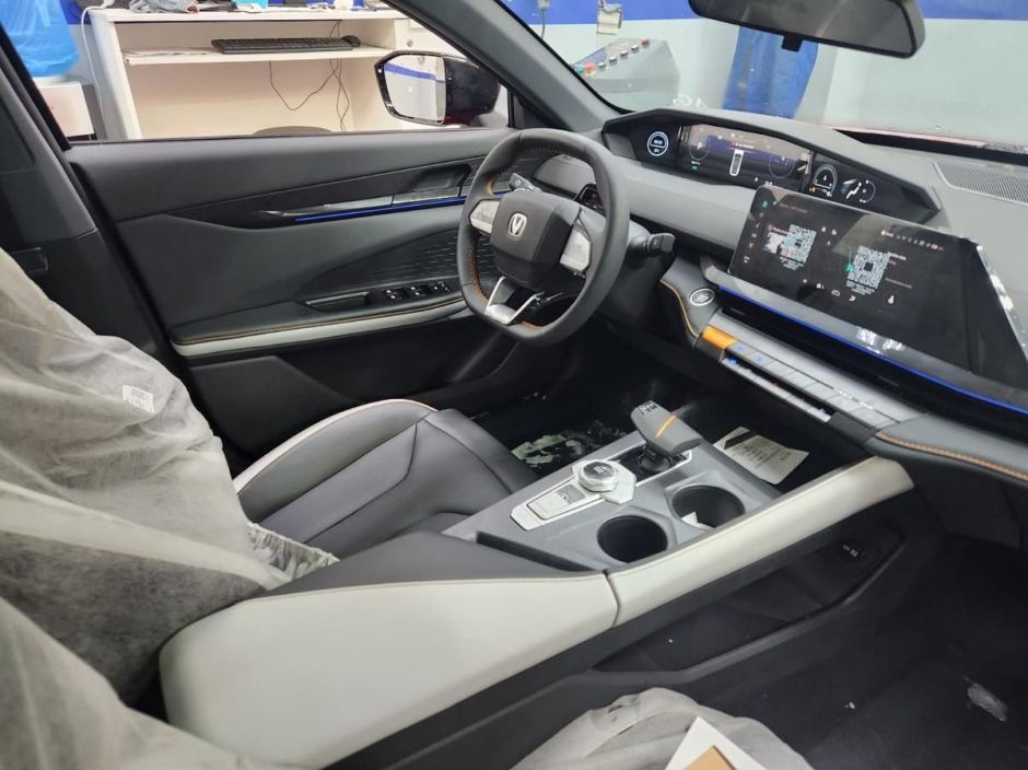 Changan UNI-V DLX 1.5 РКПП, 2024 фото 8