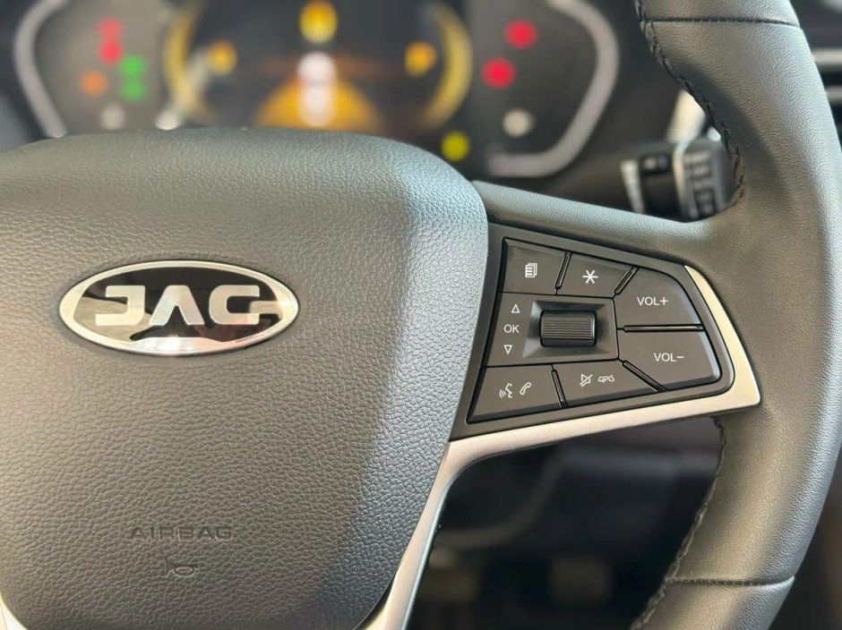 JAC J7 Tech 1.5 CVT, 2024 фото 7