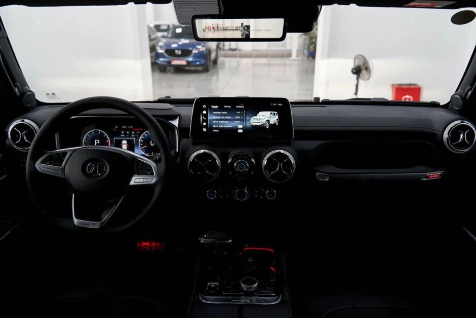 BAIC BJ40 Flagship 2.0 АКПП, 2024 фото 13