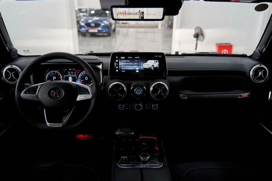 BAIC BJ40 Flagship 2.0 АКПП, 2024 фото 14