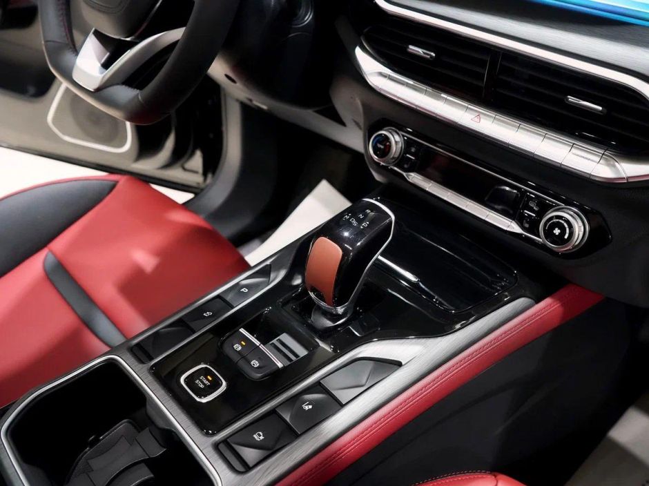 FAW Bestune T77 Prestige Plus (DCT) 1.5 РКПП, 2025 фото 11