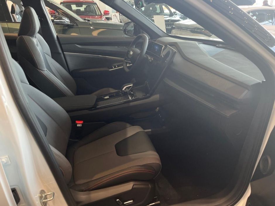 Geely Cityray Flagship 1.5 РКПП, 2024 фото 6