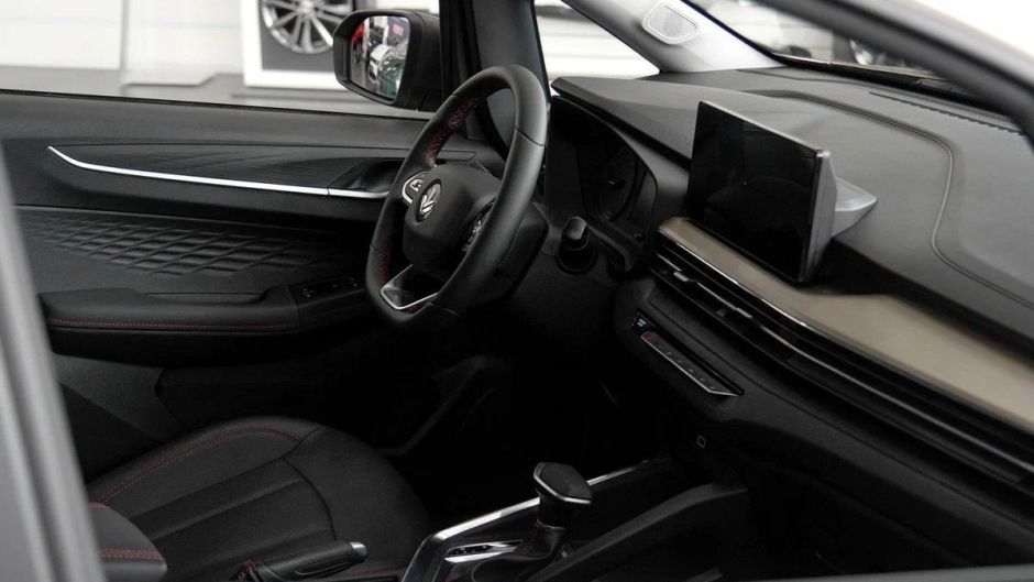 Livan X3 Pro Luxury 1.5 CVT, 2024 фото 4