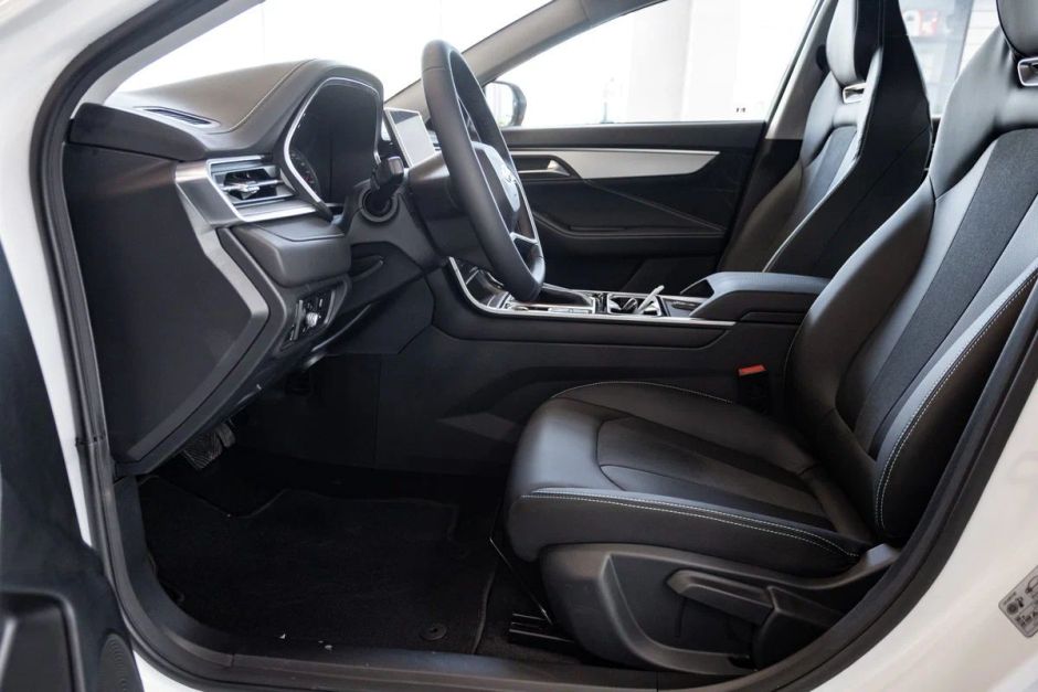 Москвич 6 Комфорт 1.5 CVT, 2024 фото 4