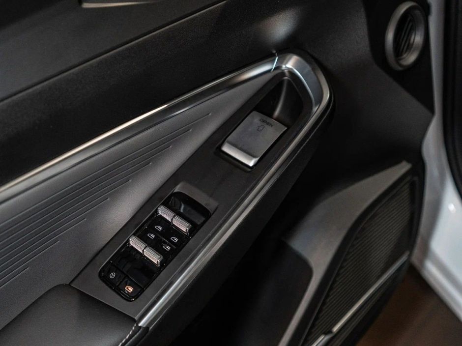 Geely Cityray Luxury 1.5 РКПП, 2024 фото 5