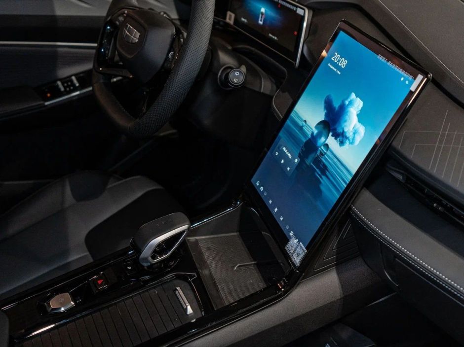 Geely Cityray Luxury 1.5 РКПП, 2024 фото 6