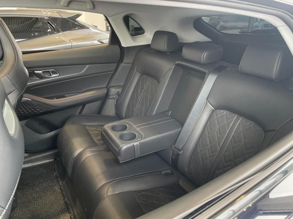 Changan UNI-K 2.0 АКПП, 2024 фото 5