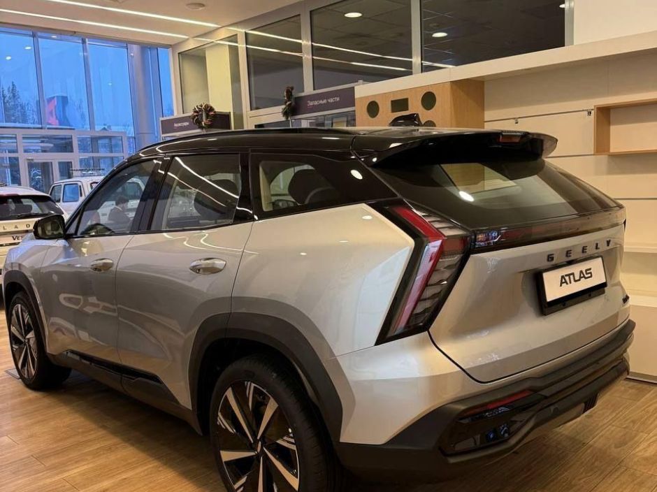 Geely Atlas Premium 1.5 РКПП, 2024 фото 4
