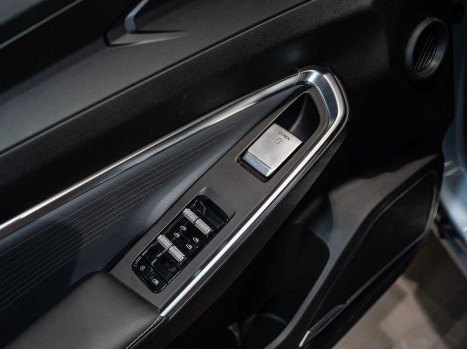 Geely Cityray Luxury 1.5 РКПП, 2024 фото 5