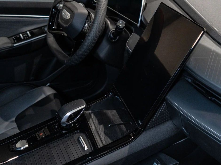 Geely Cityray Luxury 1.5 РКПП, 2024 фото 6