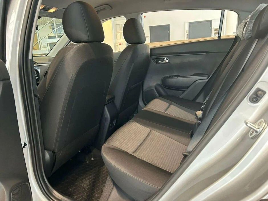 Solaris KRX Prestige 1.6 АКПП, 2024 фото 5