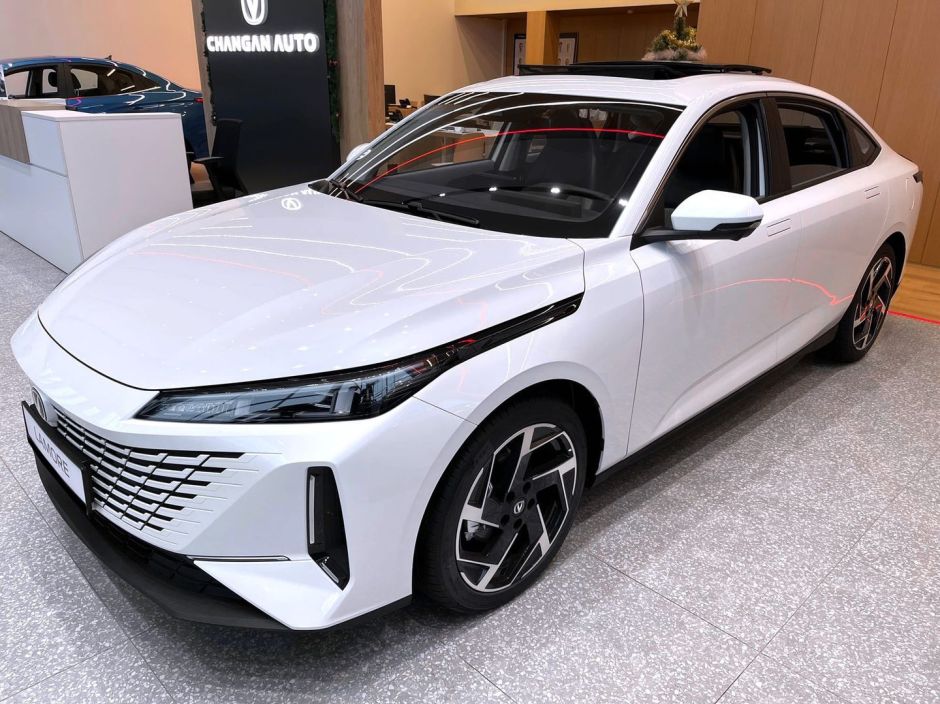 Changan Lamore 1.5T - 7 DCT (Tech) 1.5 РКПП, 2024 фото 1