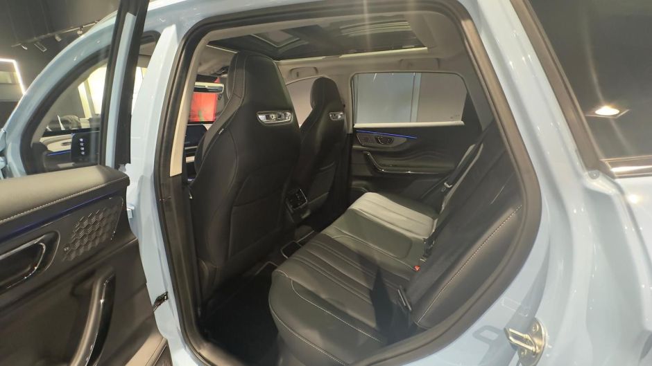 EXEED LX Premium 1.6 РКПП, 2024 фото 6