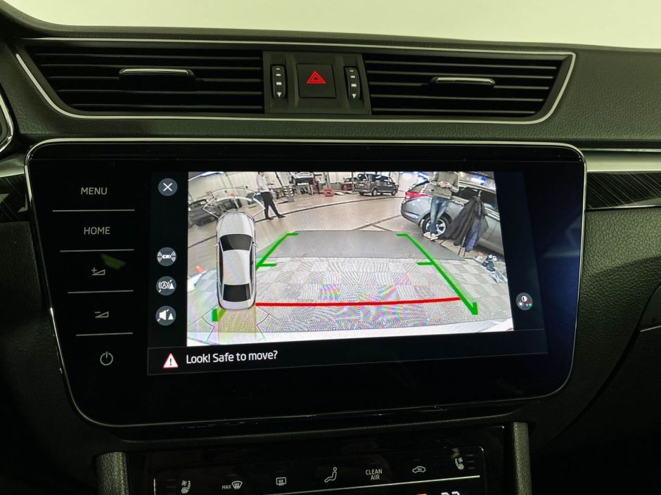 Skoda Superb Luxury 2.0 РКПП, 2024 фото 9