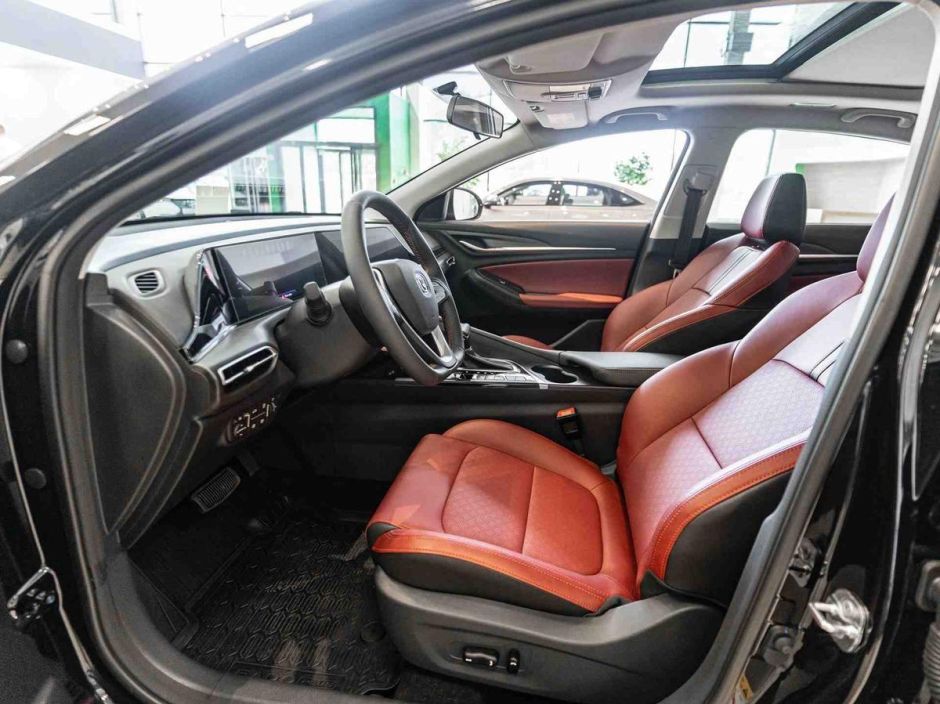 Changan Eado Plus LX 1.4 РКПП, 2024 фото 9