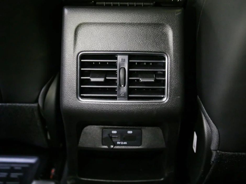 JAC J7 Luxury 1.5 CVT, 2024 фото 7