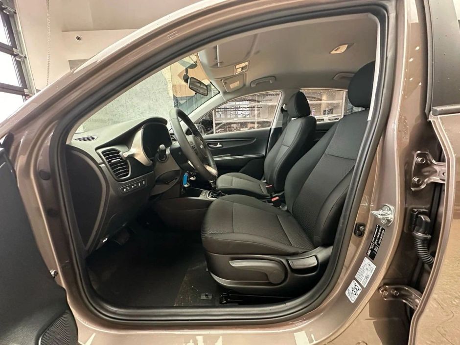 Solaris KRS Comfort 1.6 АКПП, 2024 фото 3