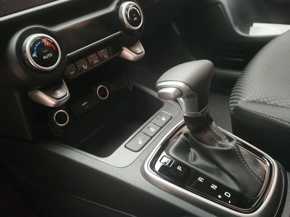 Solaris KRX Luxe 1.6 АКПП, 2024 фото 8