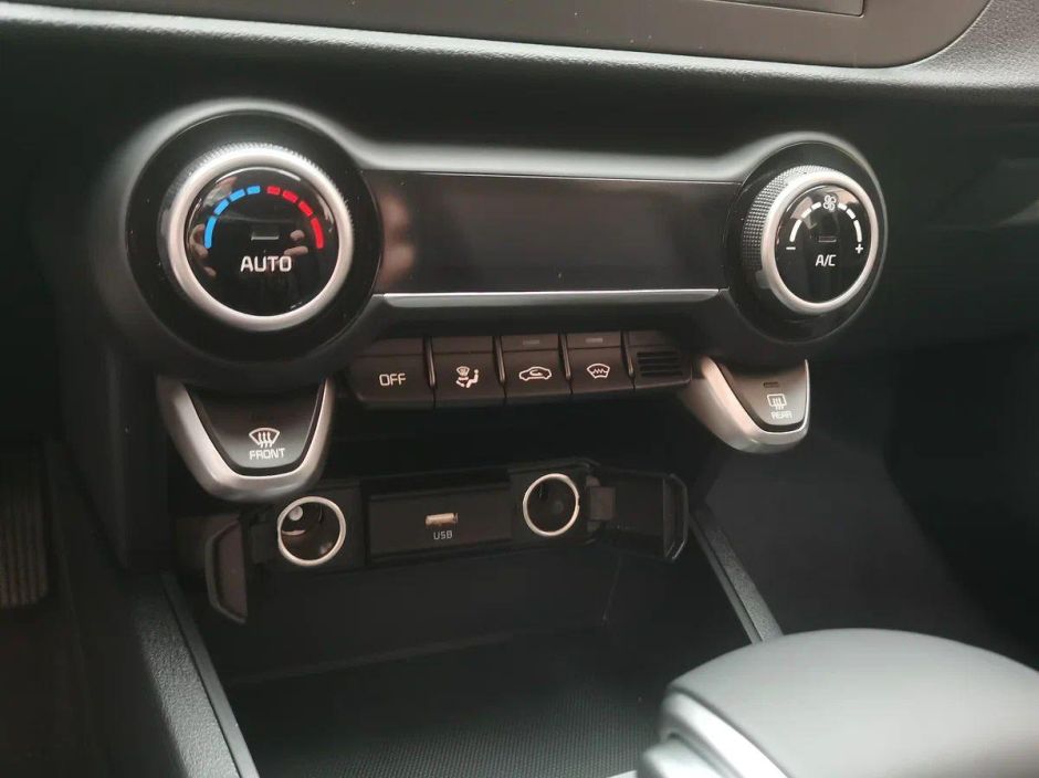 Solaris KRX Luxe 1.6 АКПП, 2024 фото 10