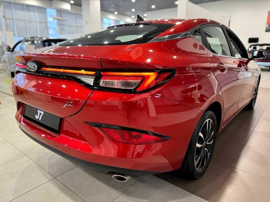 JAC J7 Tech 1.5 CVT, 2024 фото 3
