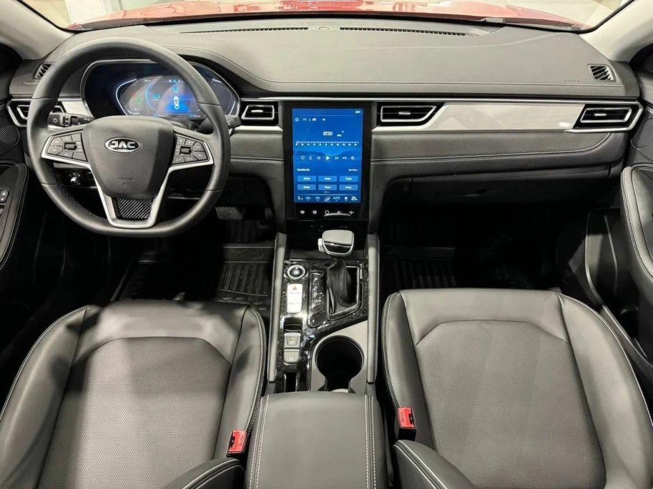 JAC J7 Tech 1.5 CVT, 2024 фото 9