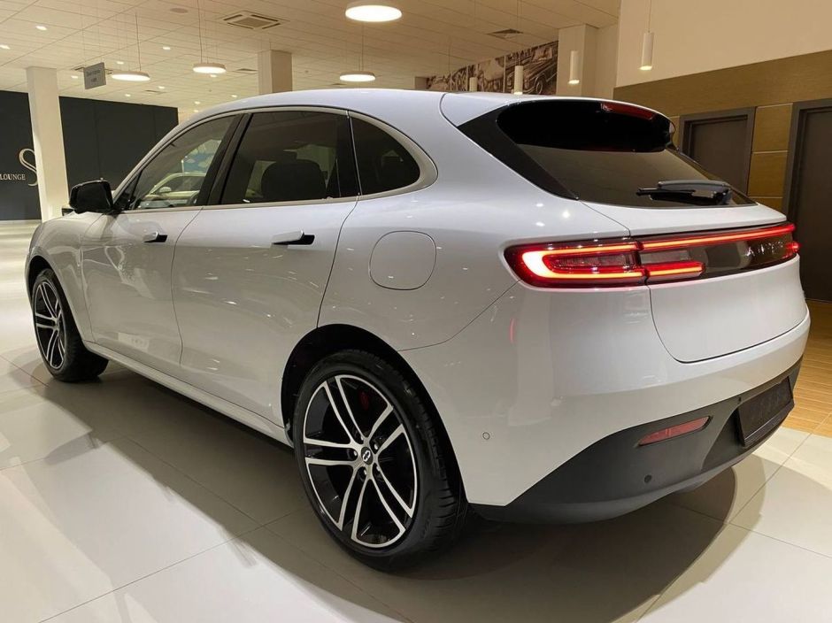 Aito M5 1.5 АКПП, 2023 фото 1