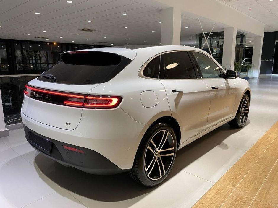 Aito M5 1.5 АКПП, 2023 фото 4