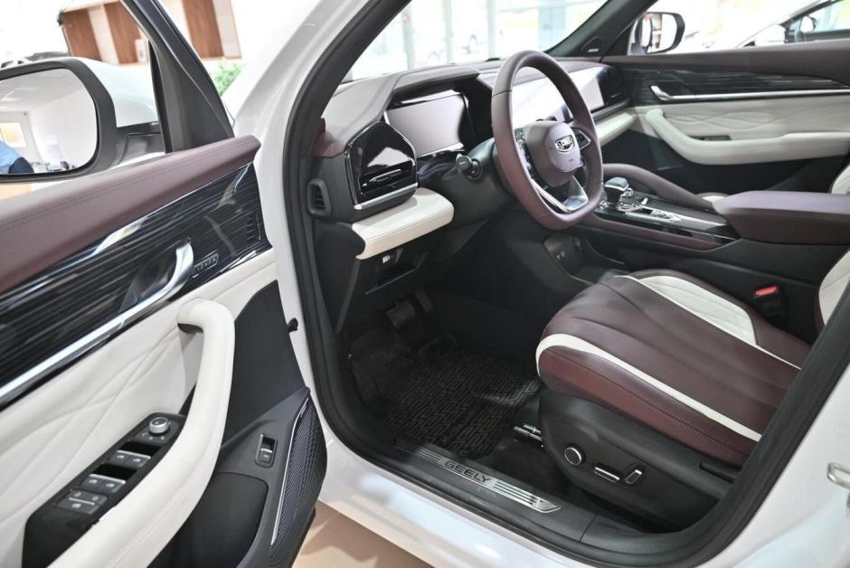 Geely Monjaro Exclusive 2.0 АКПП, 2024 фото 6