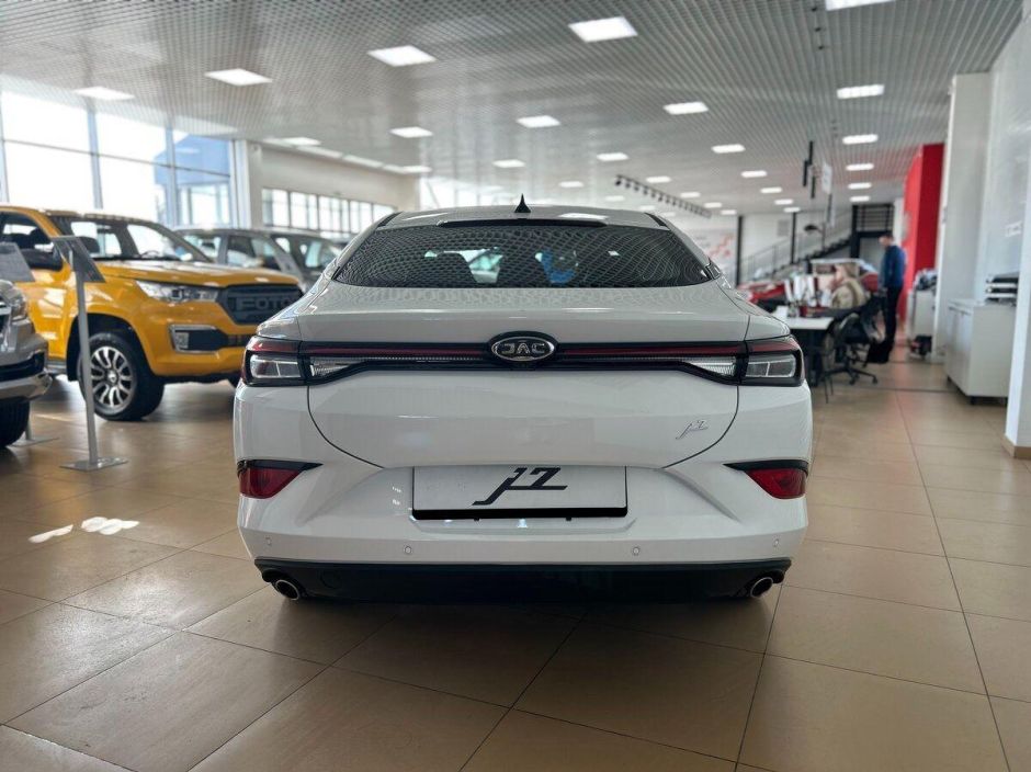 JAC J7 Tech 1.5 CVT, 2024 фото 2