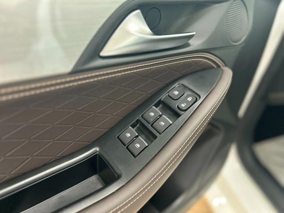 JAC J7 Tech 1.5 CVT, 2024 фото 20