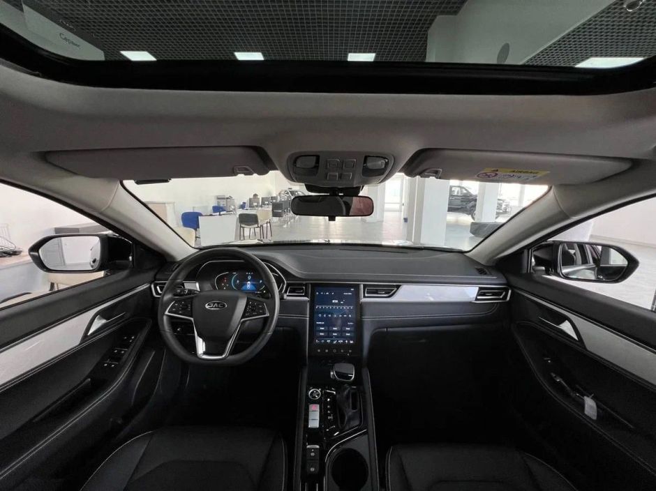 JAC J7 Luxury 1.5 CVT, 2024 фото 5