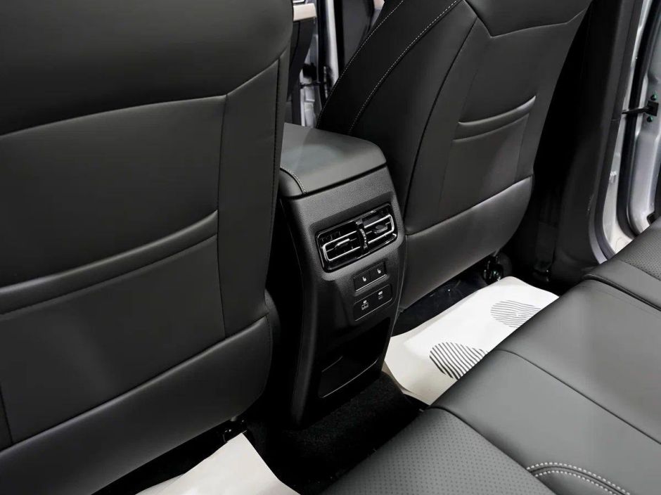 JETOUR X70 Luxury 1.5 РКПП, 2024 фото 11