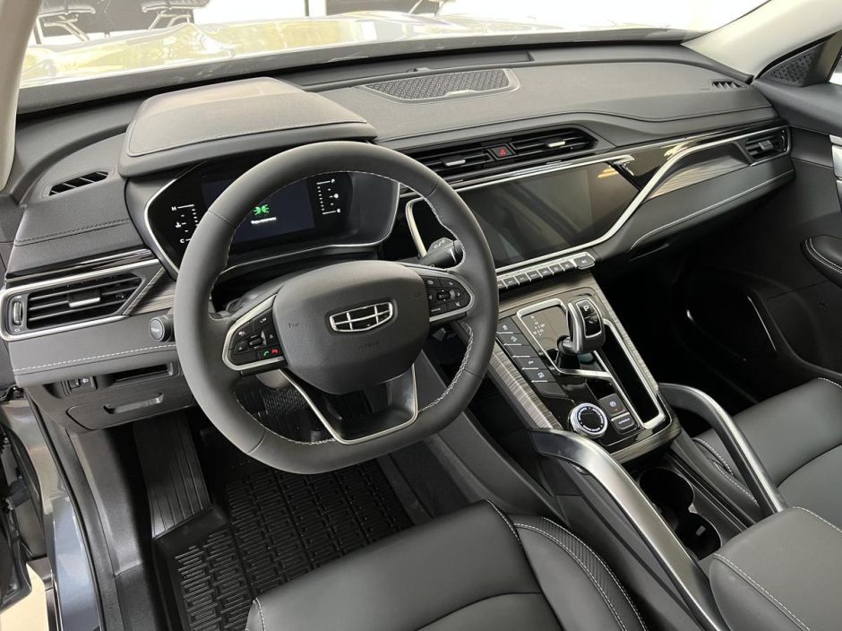 Geely Atlas Pro Flagship 1.5 РКПП, 2024 фото 9