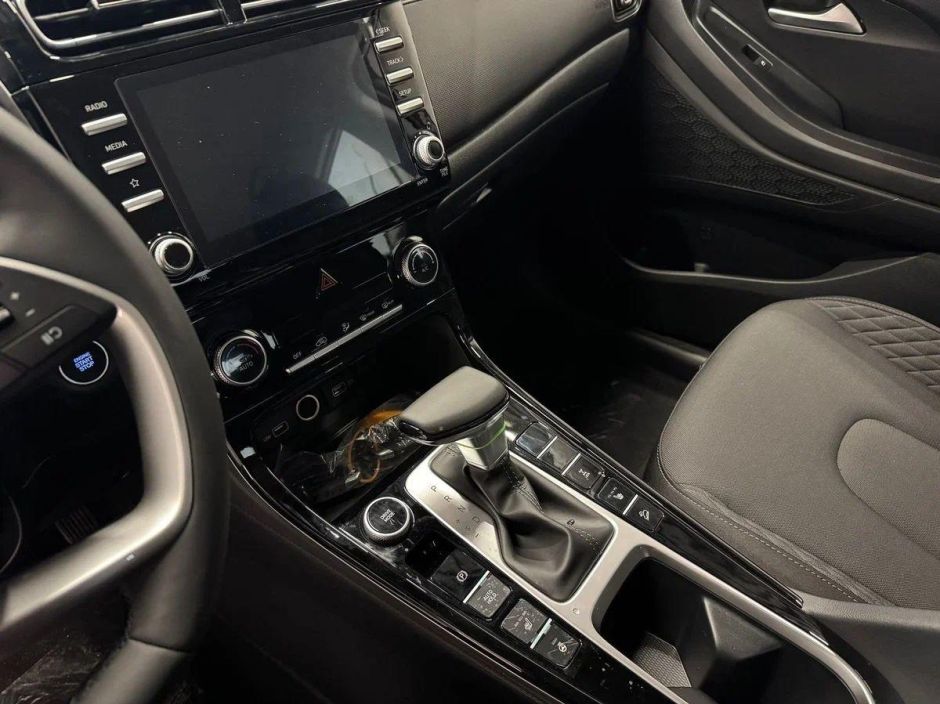 Solaris HC Lifestyle 2.0 АКПП, 2024 фото 6