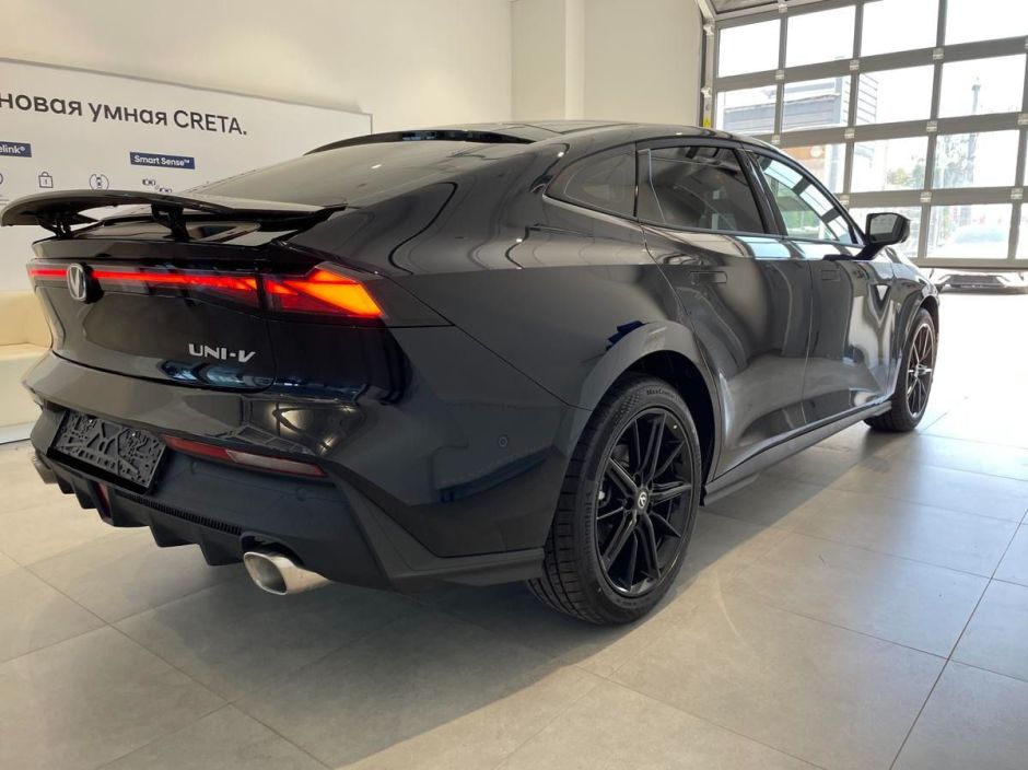 Changan UNI-V DLX 1.5 РКПП, 2024 фото 2