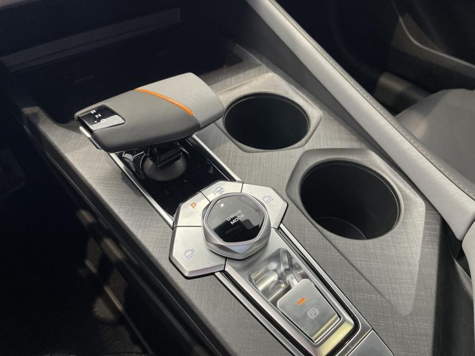 Changan UNI-V DLX 1.5 РКПП, 2024 фото 5