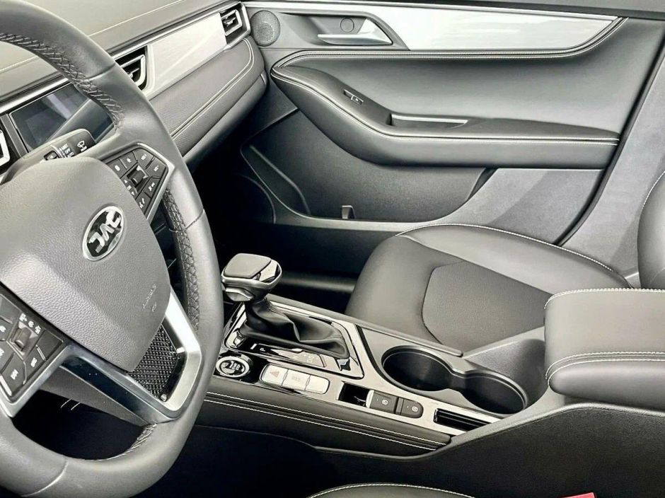JAC J7 Luxury 1.5 CVT, 2024 фото 7