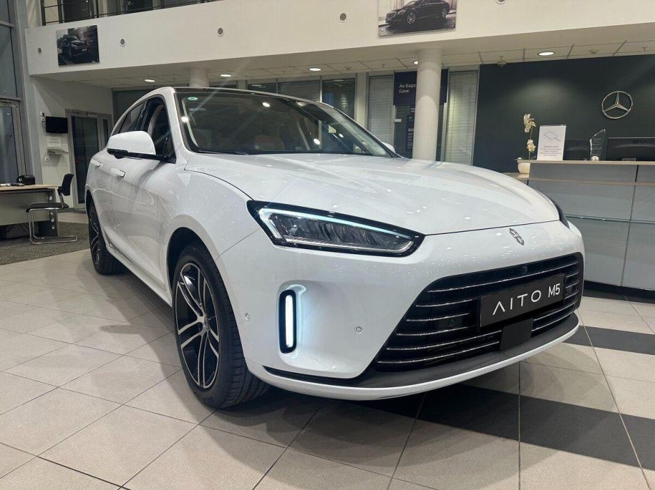 Aito M5 Supreme 1.5 АКПП, 2024 фото 2