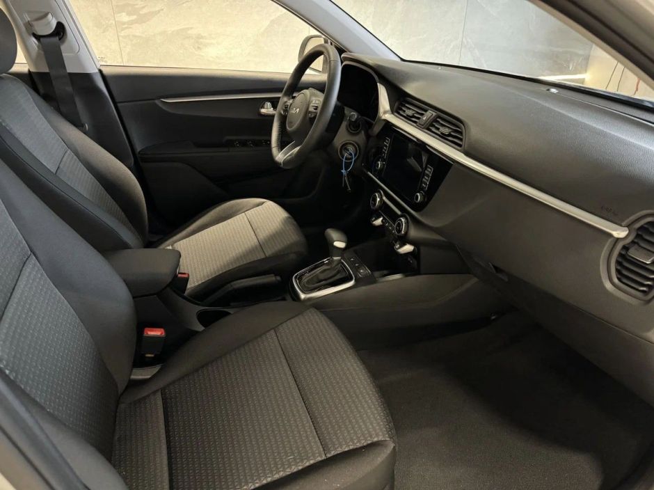 Solaris KRS Prestige 1.6 АКПП, 2024 фото 6