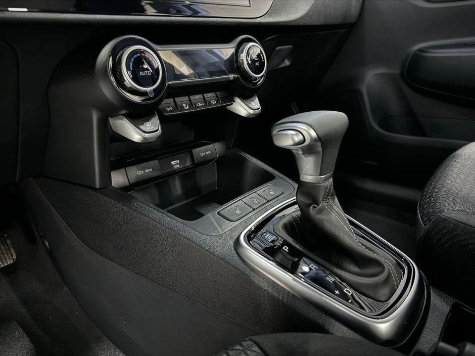 Solaris KRS Prestige 1.6 АКПП, 2024 фото 7